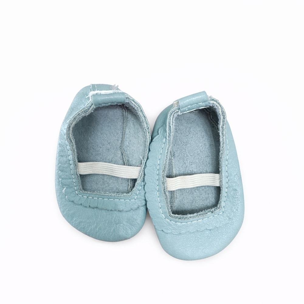 Feather & Filly Handcrafted Gray Leather Soft Sole Shoe Size 2 Infant Soft